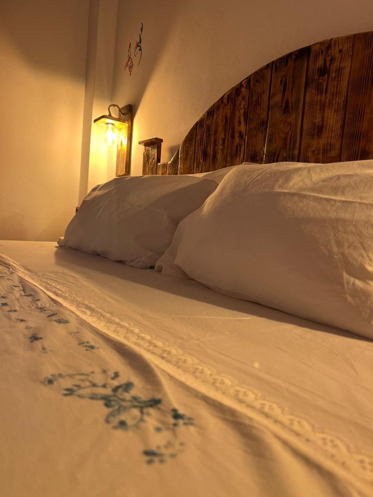 Clockwise Guestrooms Gjirokastër Exteriör bild
