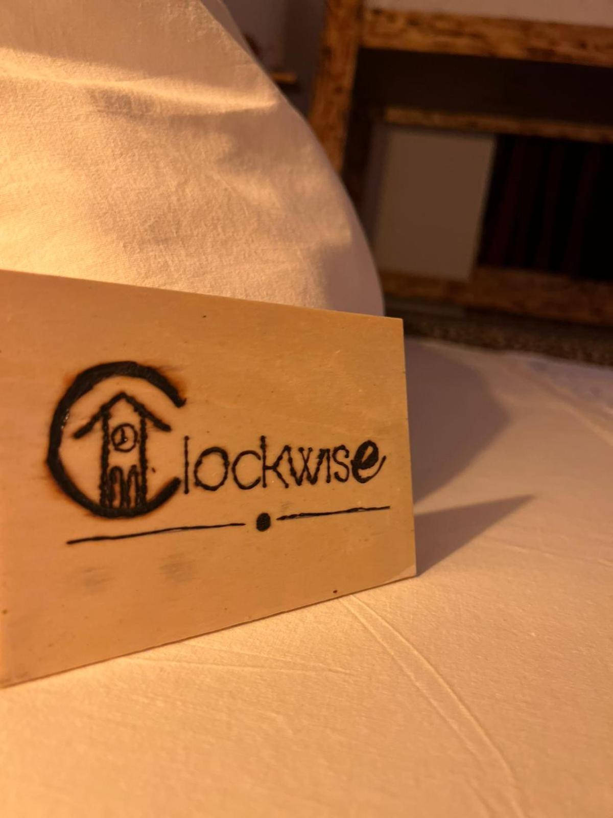 Clockwise Guestrooms Gjirokastër Exteriör bild